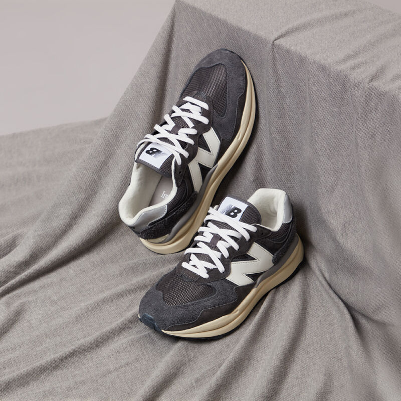 New Balance 574 Hong Kong